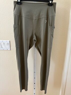 GymShark Pocket Leggings in Olive - Size L